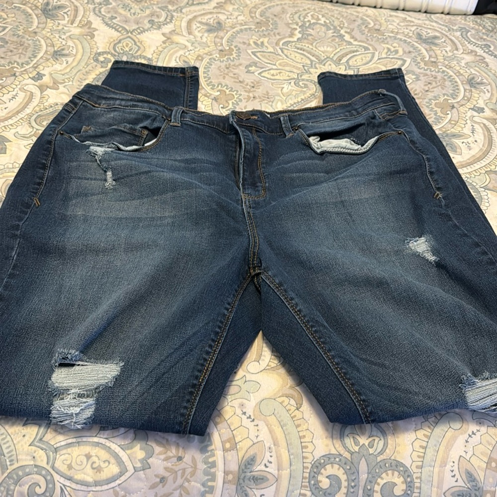 Mudd jeans size 17 Long. High rise jeans legging